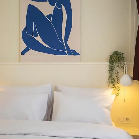 2 Bedroom W. Balcony & Elevator @ Cihangir No:4 * Estambul