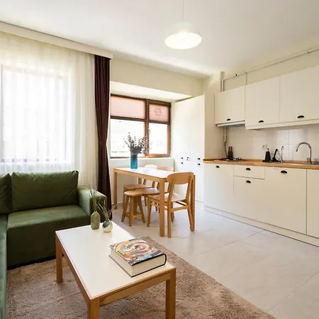 2 Bedroom W. Balcony & Elevator @ Cihangir No:4 Apartamento Estambul