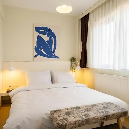 Apartamento 2 Bedroom W. Balcony & Elevator @ Cihangir No:4