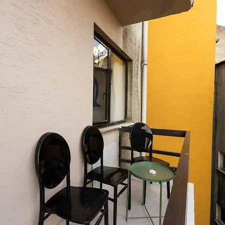 2 Bedroom W. Balcony & Elevator @ Cihangir No:4 *